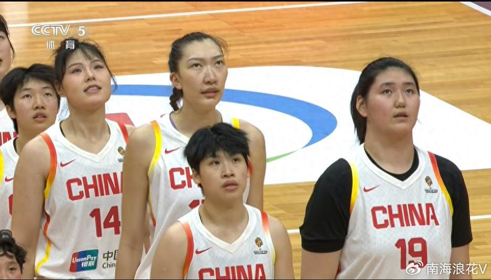 世界杯注册账号-光颜值高有啥用？12分钟没一个助攻+0得分，这还是控卫？快换了她吧|后卫线|体育赛事讨论|郑薇|王佳琦|宫鲁鸣_新浪体育_新浪新闻