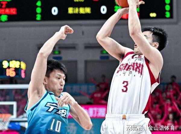 世界杯注册-太离谱了！2米22中锋0分0助，仅抢了1个篮板，在场上竟然防自己人