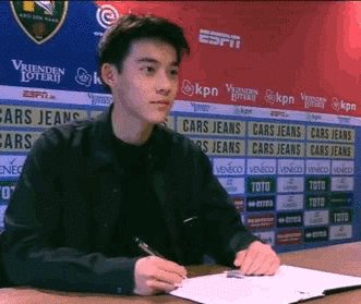 World Cup registration-李嗣镕签海牙破圈登热搜 网友：帅到可以原谅国足